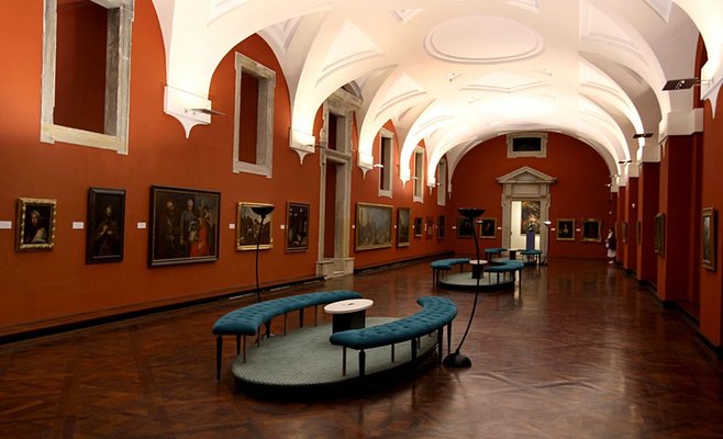 Шедевры Картинной галереи Праги теперь можно увидеть в Императорских конюшнях