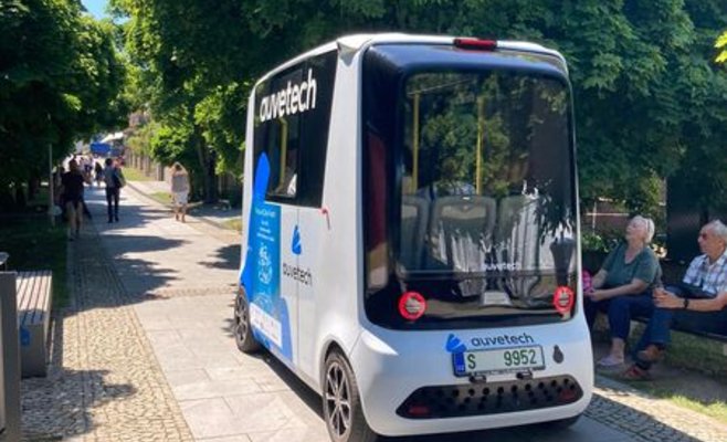 В Пражском выставочном центре все желающие могут прокатиться на беспилотном микроавтобусе