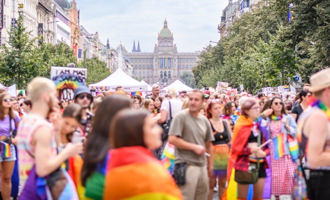 В радужном параде Prague Pride приняли участие около 60 тыс. человек