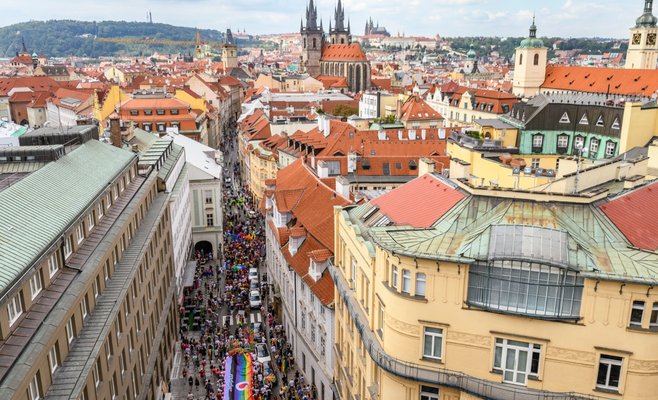 В радужном параде Prague Pride приняли участие около 60 тыс. человек