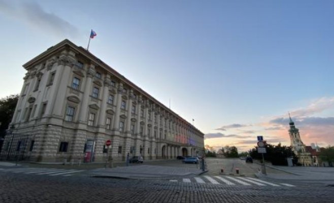 МИД обновил сообщение для граждан Чехии с призывом покинуть Россию