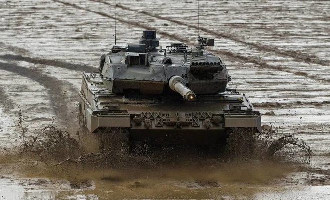 Шольц принял решение о предоставление Украине танков Leopard