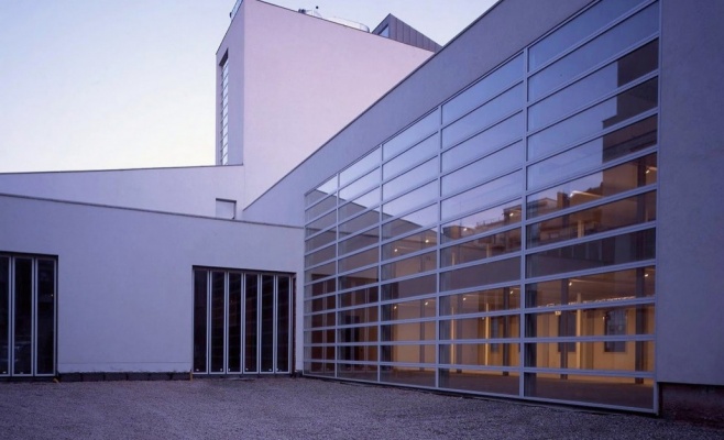 Галерея современного искусства – DOX