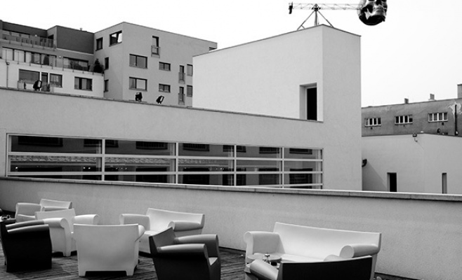 Галерея современного искусства – DOX