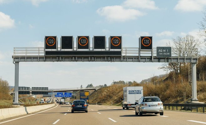 Ограничение скорости на немецких автобанах
