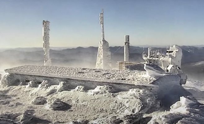 Арктические ветры принесли в США рекордно низкие температуры. Температура упала до - 79°C: ВИДЕО
