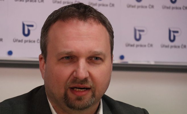 Средняя пенсия поднимется выше 20 000 крон