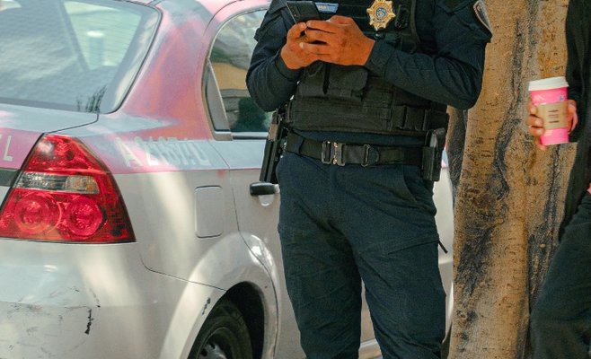 Мужчина совершил самоубийство в торговом центре Парижа