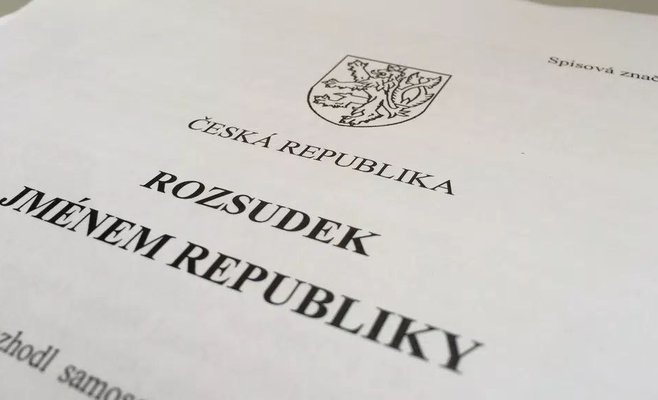 Мужчина удивил свою партнершу зубной щеткой в презервативе во время секса. Он был осужден за изнасилование