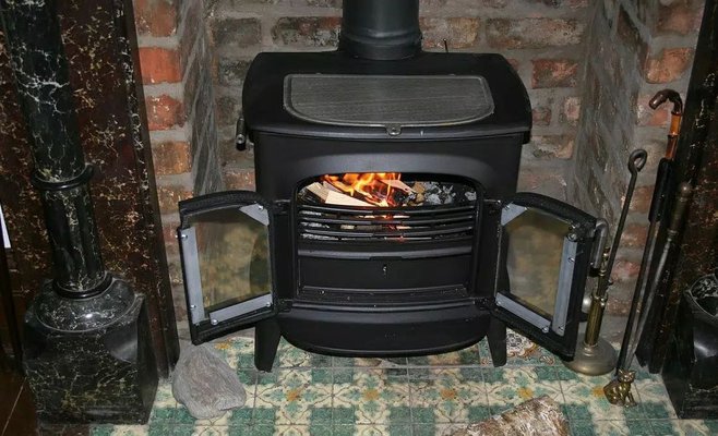 Котлы на дровах распроданы, газовые котлы в полном ассортименте. В этом году может быть лучше