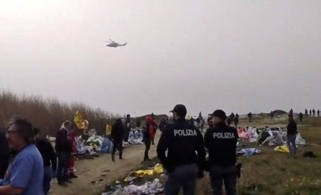 По меньшей мере 33 человека погибли на судне с мигрантами, число погибших, по-видимому, не окончательное