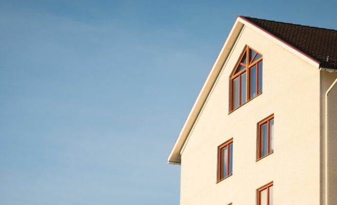 Рынок продаж квартир остановился, но владельцы цены не снижают