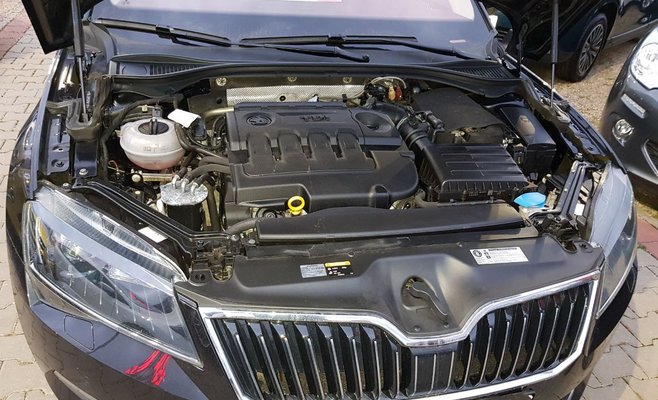 Запрет на продажу автомобилей с двигателями внутреннего сгорания: окончательное решение отложено