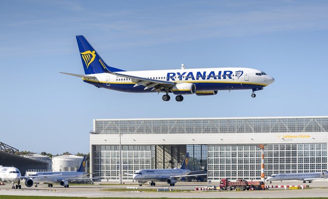 Ryanair расширяет базу в Праге. Предлагает четыре новых направления и увеличивает частоту полетов
