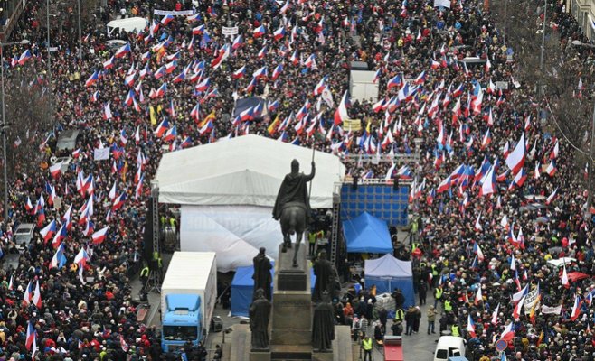 Протест против бедности на Вацлавской площади: ФОТО
