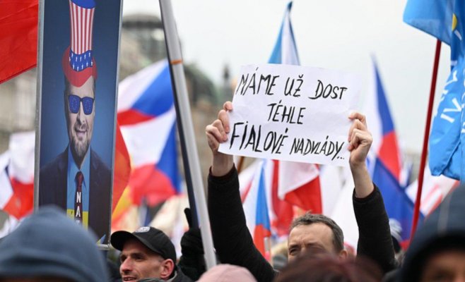 Протест против бедности на Вацлавской площади: ФОТО