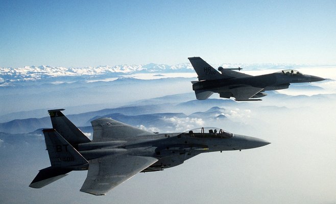 США и Южная Корея начали крупнейшие за последние годы совместные военные учения