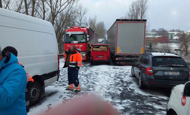 В массовой аварии под Боховом столкнулись 13 автомобилей