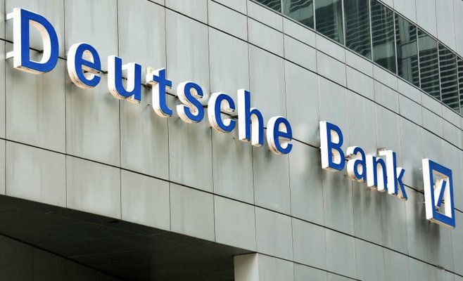 Акции Deutsche Bank падают уже три дня, утягивая за собой другие европейские банки