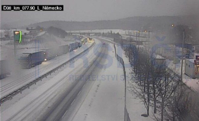 Снег в Чехии заблокировал некоторые автомагистрали