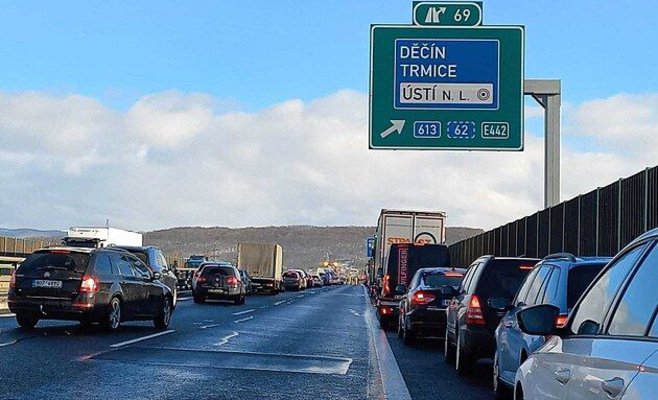 Снег в Чехии заблокировал некоторые автомагистрали