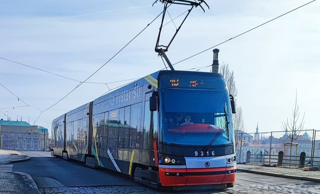 С субботы трамваи из Подоли в Модржаны не будут ходить более месяца