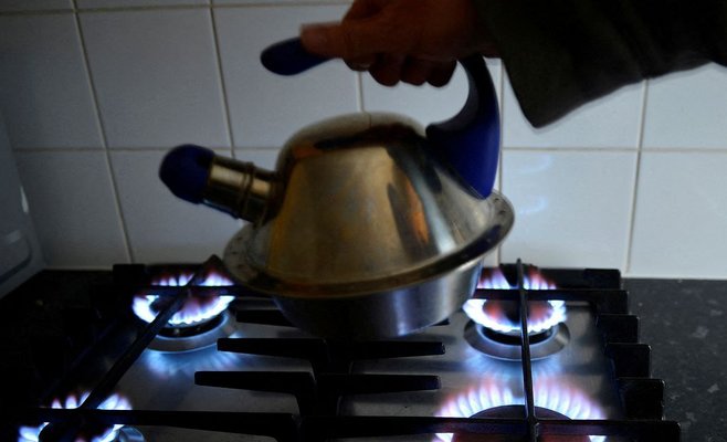 Чехи продолжают экономить энергию в этом году, сократив потребление газа на 13,3 процента по сравнению с прошлым годом