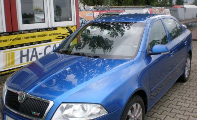 Мошенники предлагают подержанные или разбитые автомобили со всей Европы под видом импорта из Германии