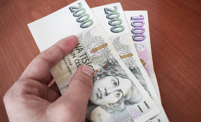 Юречка предлагает увеличить налоги для предпринимателей, их пенсионные выплаты также увеличатся