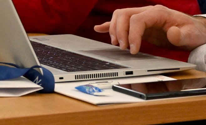 Большинство людей выступают за ограничение СМИ, распространяющих дезинформацию