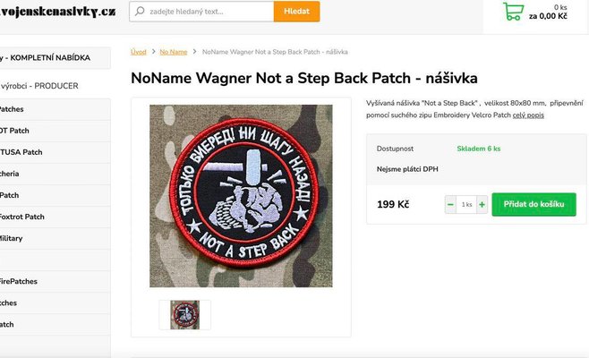 В магазинах Чехии продаются символы российской агрессии. Они не запрещены, сообщает полиция