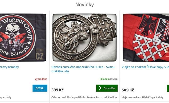 В магазинах Чехии продаются символы российской агрессии. Они не запрещены, сообщает полиция