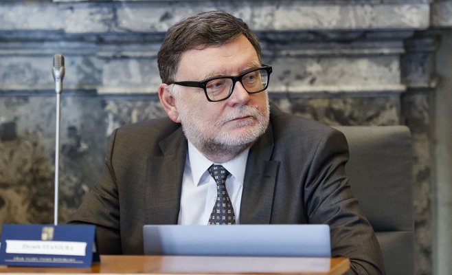 Гражданские демократы отказались увеличить пенсионные взносы для индивидуальных предпринимателей