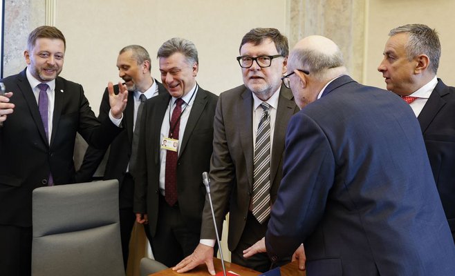 Коалиция рассчитывает сэкономить 70 миллиардов. Есть договоренность по значительной части изменений