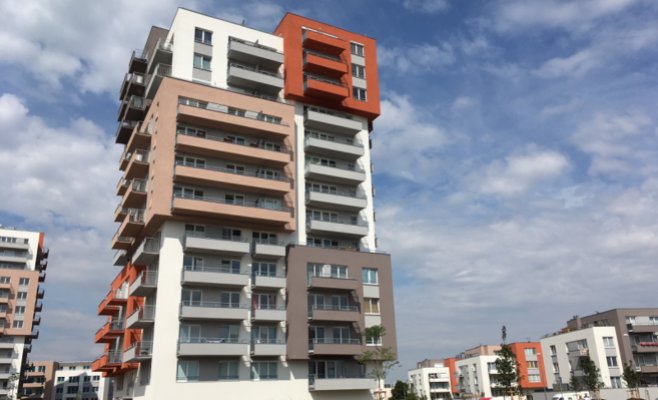 Объем производства в строительстве в марте продолжил падение, снизившись на 6% в годовом исчислении