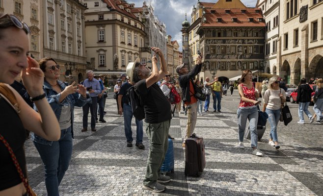 За первые три месяца в Прагу приехали 1,3 миллиона туристов, проведя в общей сложности почти три миллиона ночей 
