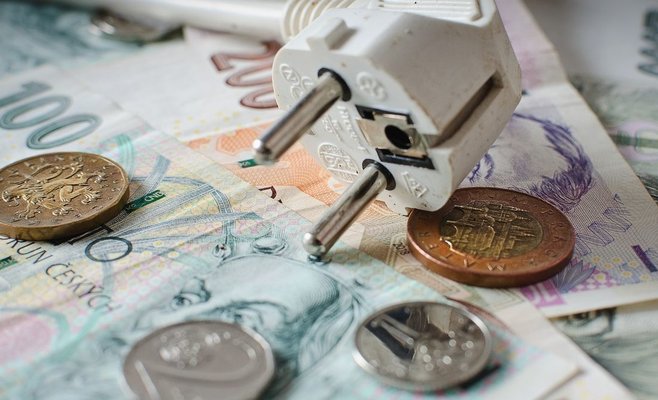 За несколько недель энергия подешевела на тысячи крон в год