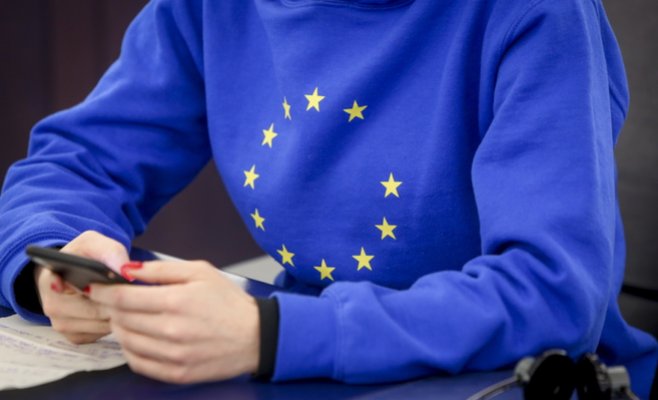 Опрос: Чехи на референдуме проголосовали бы за то, чтобы остаться в Европейском союзе