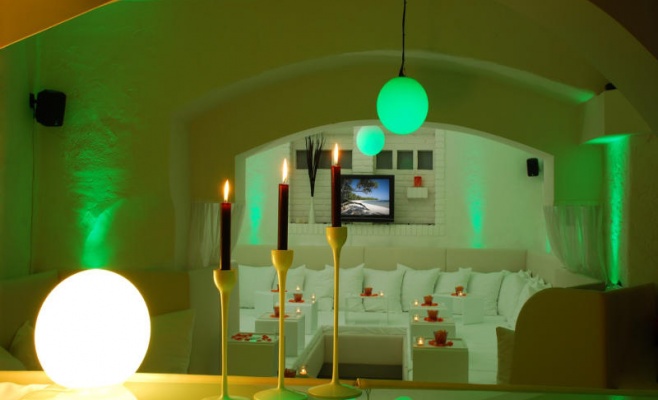 Bed Lounge Restaurant & Bar