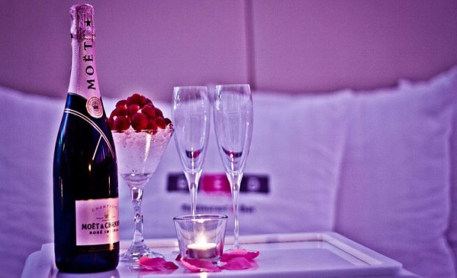 Bed Lounge Restaurant & Bar