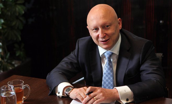 Руководитель ČEZ  Бенеш заработал в прошлом году 35 миллионов, остальные члены правления - еще 100 млн. крон