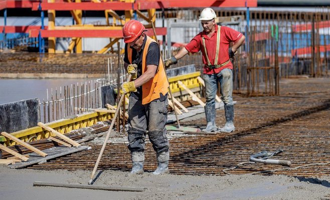 Застройщик просчитал, как формируется цена на квартиру. Ожидать снижения цены не стоит