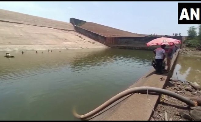 Чиновник в Индии спустил воду из плотины из-за упавшего телефона