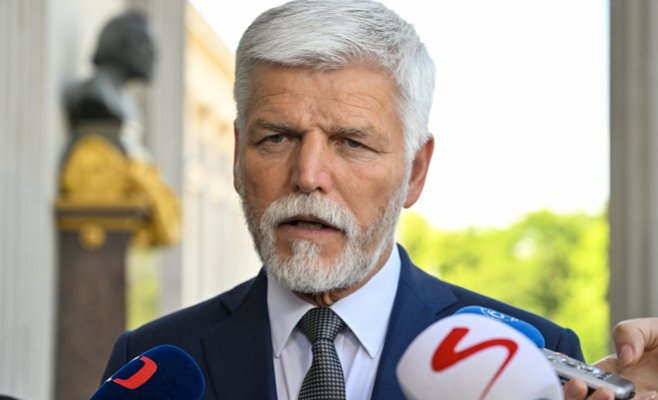Доверие к президенту значительно возросло после вступления в должность Павла, большинство людей ему доверяют
