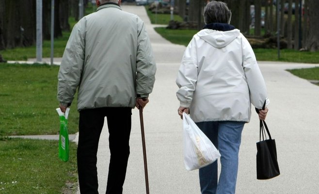 В середине июня у ČSSZ было 12 500 заявлений на получение пенсии, на обработку которых ушло более 90 дней