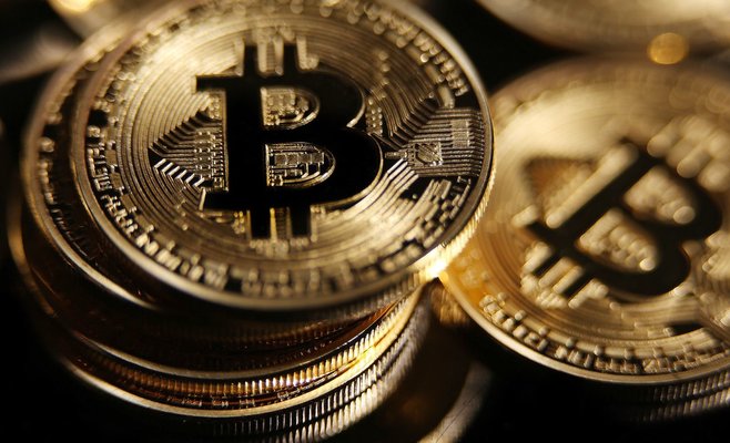 Биткоин поднялся до самого высокого уровня за последние 12 месяцев