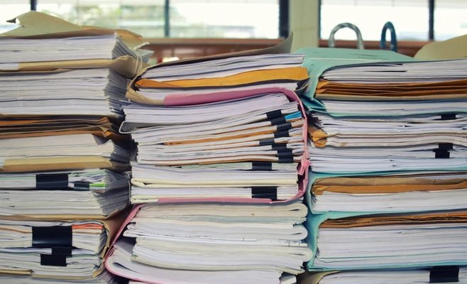 Высокомерие и отчаяние. Люди годами ждут 