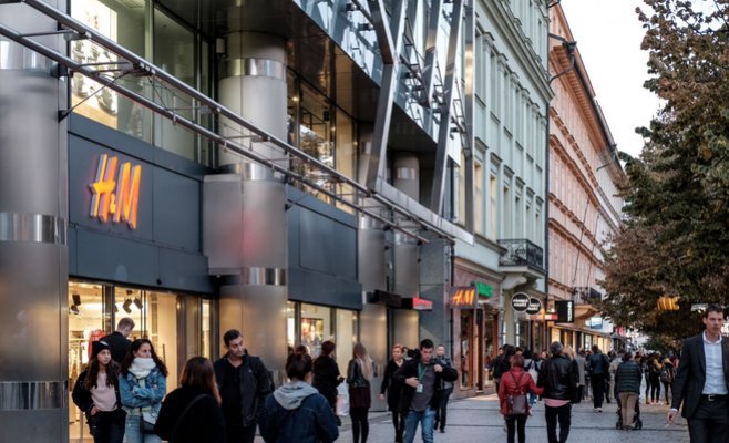 В этом году акции H&M уже выросли на 50 процентов. Даже несмотря на теплую погоду