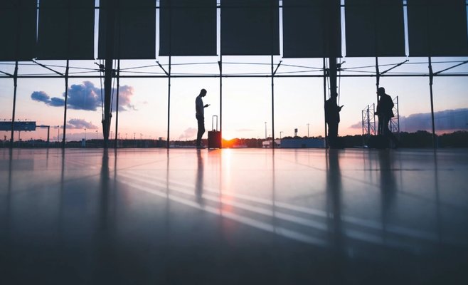 EasyJet отменила 1700 летних рейсов. Виной тому перегруженность европейских аэропортов