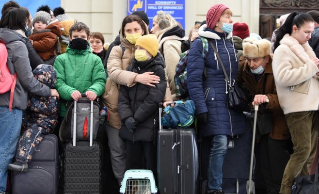 Более продолжительная защита беженцев из Украины. Пока они не могут вернуться на родину, заявляет МВД